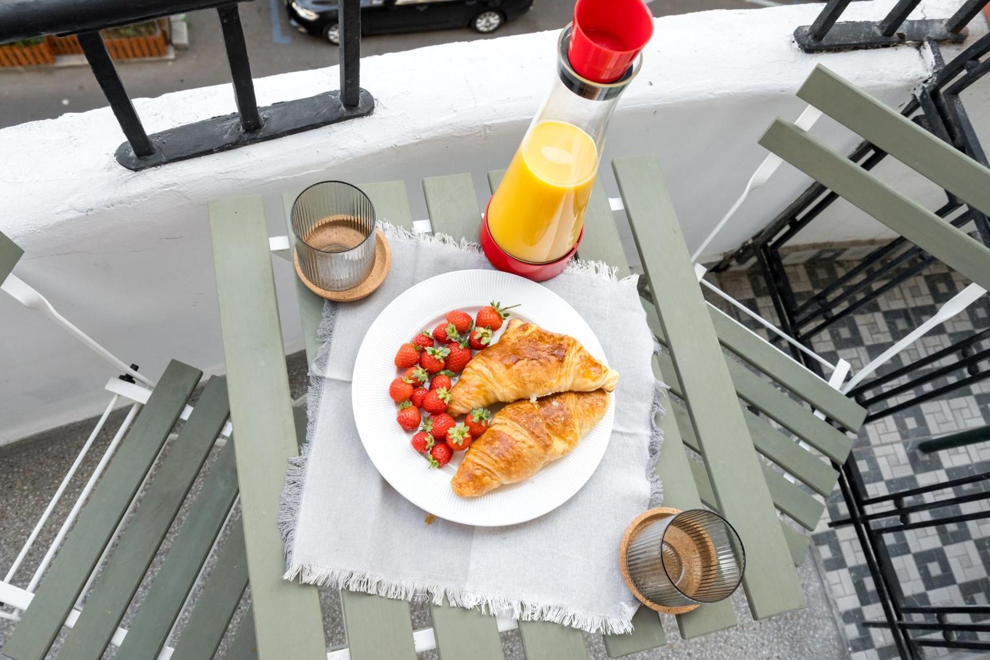 Cismigiu Serenity: 1Br Flat With Scenic Balcony 부쿠레슈티 외부 사진